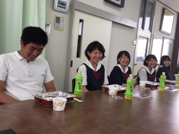 17生徒会メンバーと、最初の食事会