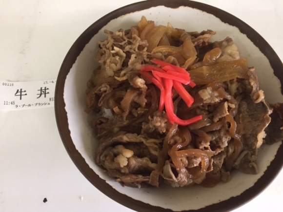 しっかり味の沁みた牛丼。