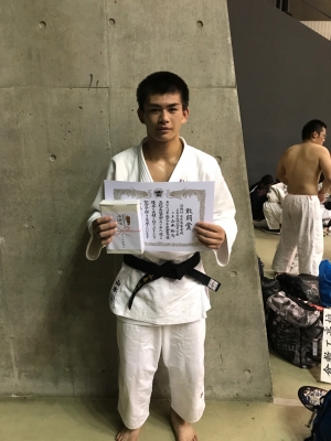 金鷲旗柔道大会で5人抜きを達成 山本裕馬