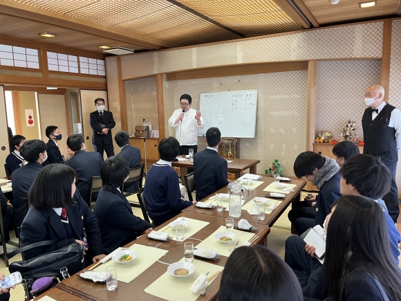 【調理科2年生】日本料理テーブルマナー