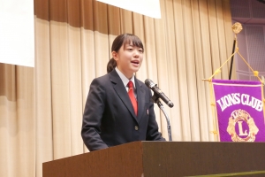 模範弁論を披露