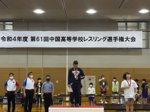 中国高校レスリング選手権個人(2年連続優勝)