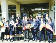 12生徒会 卒業式にて 最後の集合写真