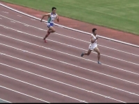 男子400m決勝 右 河田