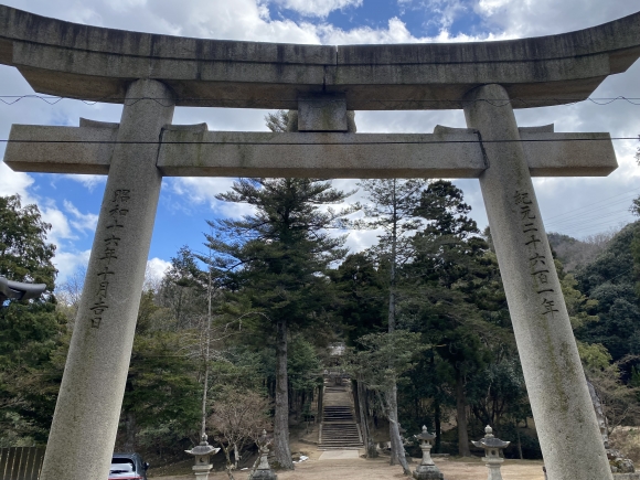 鳥居に記載された建立の日