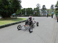 副部長のデモ走行