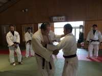 大野先生と練習!高校生のほうがバテていました…。