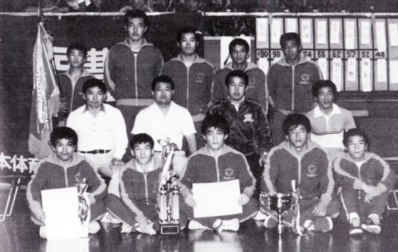 1979年東日本リーグ戦優勝。以来18年連続優勝