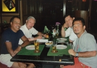 韓国の許さんとシンガポールのコーチ