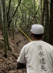 指先から光が!
