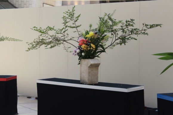 製菓科の生徒 花いけバトル広島大会出場 製菓科 学科 コース最新ニュース おかやま山陽高校