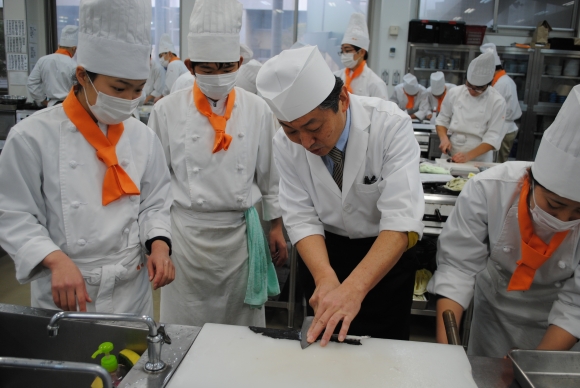 調理実習：日本料理【調理科2年生】