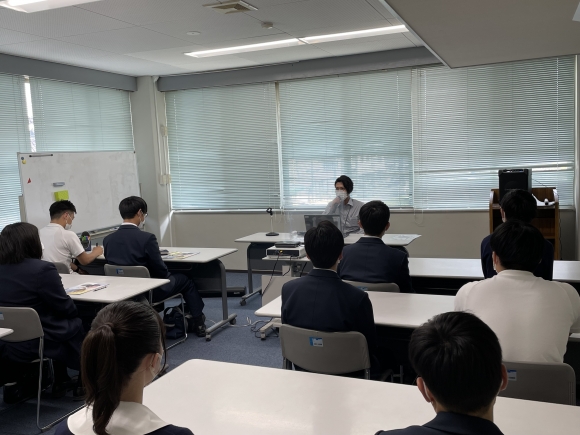 税務署見学