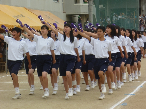 体育祭　製菓科行進１位！