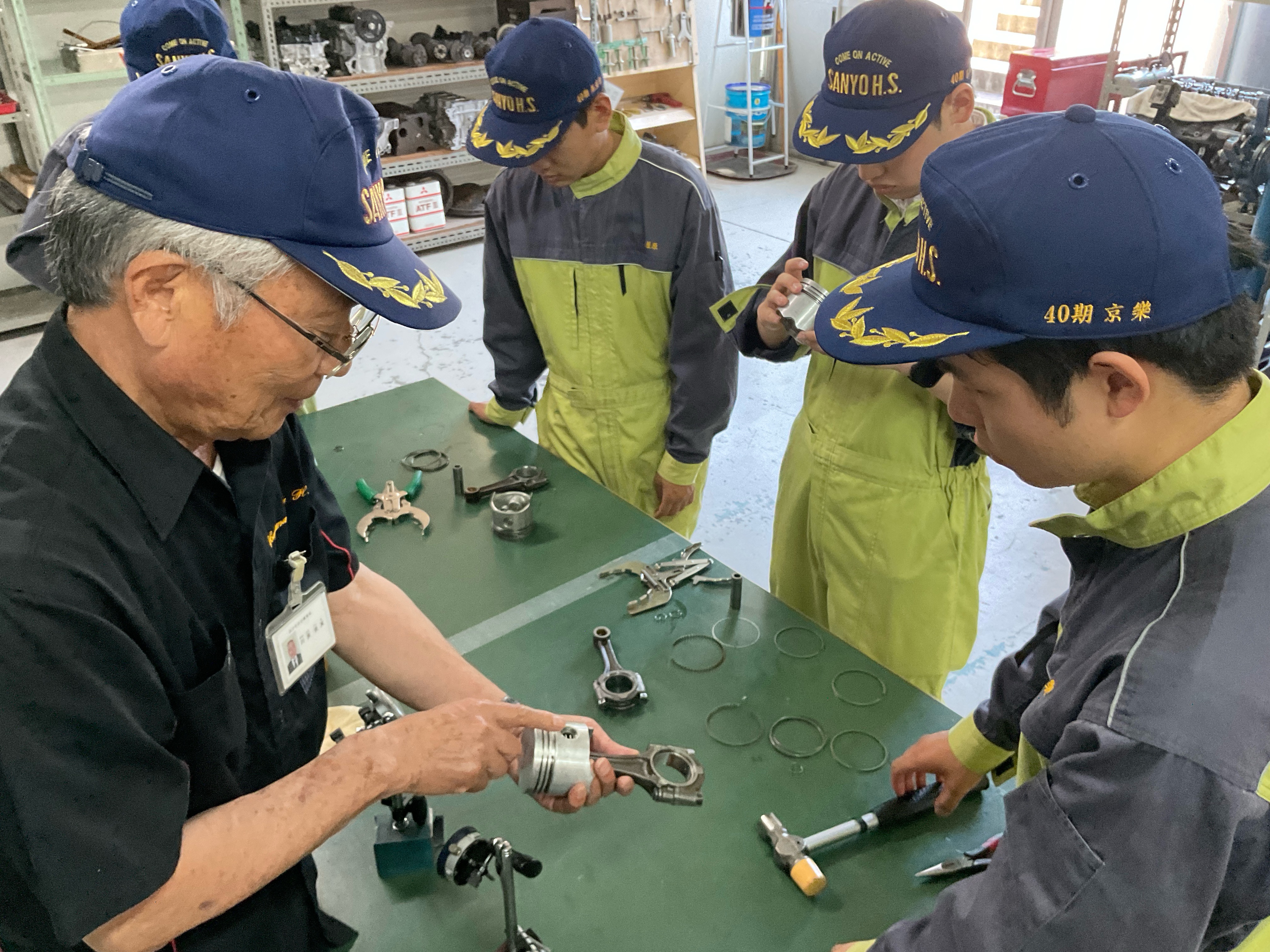 【自動車科】2年生実習