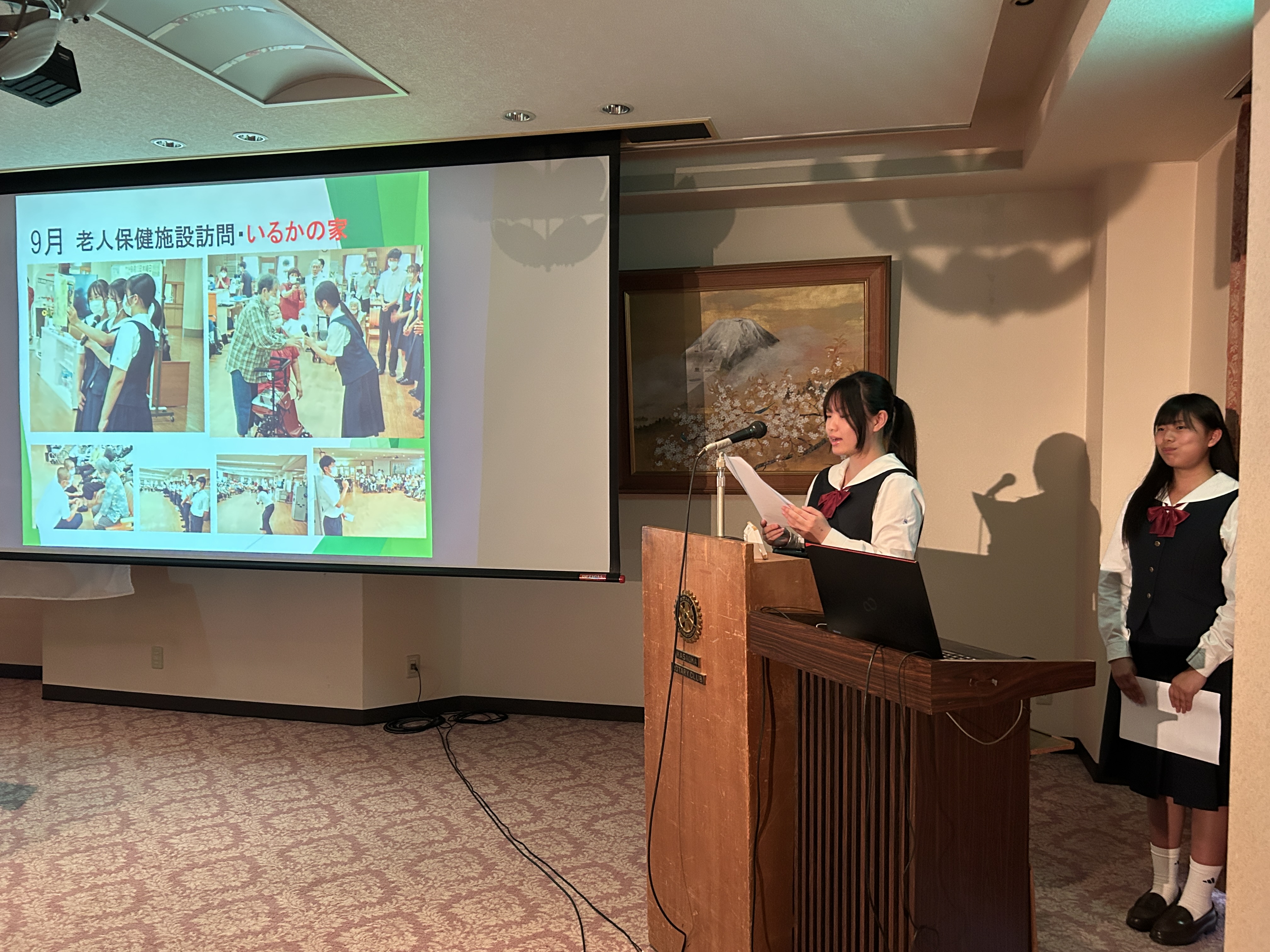 笠岡ロータリークラブ例会での活動発表(笠岡市)インターアクト